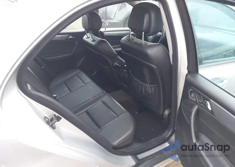 2006 Mercedes-Benz C 230 Sport из США, поврежденный, VIN WDBRF52H96A872751